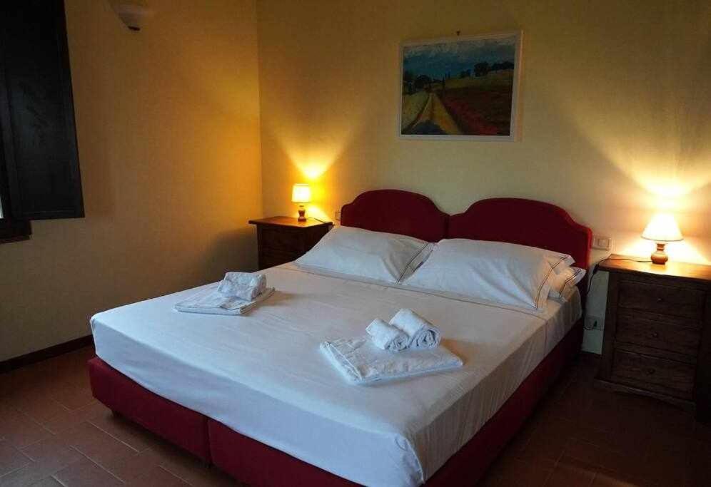 Agriturismo Podere Santa Virginia 阿尔比尼娅 客房 照片